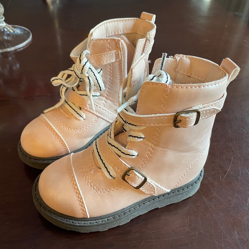 Pink boots - Picture 4 of 7